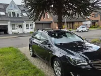 Gebraucht Opel Insignia 140 PS (102 kW) 2013 Schwarz Kombi
