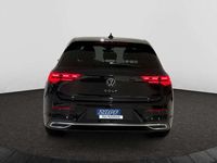 Gebraucht VW Golf VIII Active 150 PS (110 kW) 2022 Deep black perleffekt Limousine