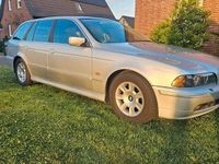Gebraucht BMW 525 163 PS (119 kW) 2003 Silber Kombi