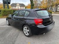 Gebraucht BMW 116 116 PS (85 kW) 2012 Schwarz Kleinwagen