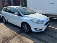 Gebraucht Ford Focus 125 PS (91 kW) 2018 Weiß Kleinwagen