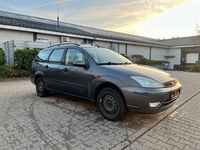 Gebraucht Ford Focus Ambiente 101 PS (74 kW) 2003 Grau Limousine