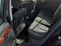 Gebraucht Mercedes E220 Avantgarde 150 PS (110 kW) 2005 Blau Limousine