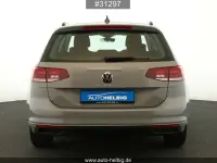 Gebraucht VW Passat Conceptline 150 PS (110 kW) 2023 Grau Kombi