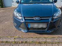 Gebraucht Ford Focus 100 PS (73 kW) 2012 Blau Kombi