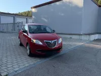 Gebraucht Lancia Ypsilon Gold 86 PS (63 kW) 2011 Rot Kleinwagen