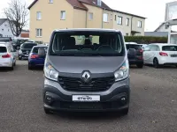 Gebraucht Renault Trafic Expression 145 PS (106 kW) 2016 Grau Van / Kleinbus