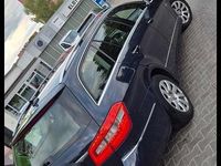 Gebraucht Mercedes E220 177 PS (130 kW) 2011 Blau Kombi