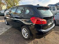 Gebraucht BMW 218 Advantage 150 PS (110 kW) 2016 Schwarz Kombi