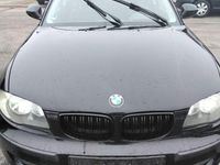 Gebraucht BMW 116 Sport Line 122 PS (89 kW) 2010 Schwarz Kleinwagen