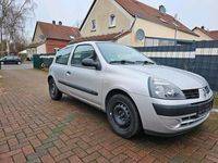 Gebraucht Renault Clio II Campus 75 PS (55 kW) 2005 Silber Kleinwagen