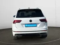Gebraucht VW Tiguan Highline 230 PS (169 kW) 2020 Oryxwhite perlmutteffekt SUV