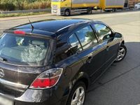Gebraucht Opel Astra 116 PS (85 kW) 2009 Schwarz Kleinwagen