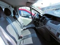 Gebraucht Renault Trafic 114 PS (83 kW) 2011 Weiß Van / Kleinbus