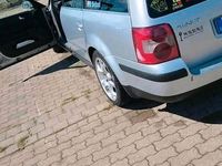 Gebraucht VW Passat 131 PS (96 kW) 2001 Silber Kombi