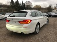 Gebraucht BMW 520 Luxury Line 190 PS (139 kW) 2020 Weiß metallic Kombi