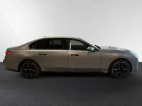 Gebraucht BMW i7 M Sport 400 kW (544 PS) 2022 Bmw individual frozen pure grey Limousine