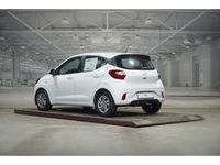 Gebraucht Hyundai i10 Select 63 PS (46 kW) 2025 Weiß Kleinwagen