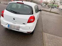 Gebraucht Renault Clio IV Collection 75 PS (55 kW) 2014 Weiß Kleinwagen