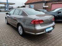 Gebraucht VW Passat Comfortline 122 PS (89 kW) 2013 Braun Limousine