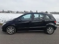 Gebraucht Mercedes B180 109 PS (80 kW) 2011 Schwarz Kleinwagen