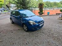 Gebraucht Ford Fiesta 69 PS (50 kW) 2007 Blau Kleinwagen