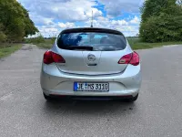 Gebraucht Opel Astra Edition 120 PS (88 kW) 2015 Silber Limousine