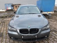 Second-hand BMW 525 180 CP (132 kW) 2004 Gri Berlinǎ