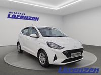 Gebraucht Hyundai i10 Select 63 PS (46 kW) 2024 Atlas white / sol (weiss) Kleinwagen