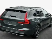 Neu Volvo V60 Ultra 455 PS (334 kW) 2026 Grün Kombi