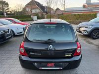 Gebraucht Renault Clio II 58 PS (42 kW) 2007 Schwarz Kleinwagen