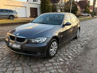 Gebraucht BMW 320 150 PS (110 kW) 2005 Silber Limousine