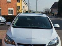Gebraucht Opel Astra Active 120 PS (88 kW) 2013 Weiß Limousine