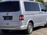 Gebraucht VW T5 140 PS (102 kW) 2013 Silber reflexsilber metallic Van