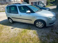 Gebraucht Skoda Roomster 104 PS (76 kW) 2010 Silber Van / Kleinbus