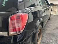Gebraucht Opel Astra 124 PS (91 kW) 2005 Schwarz Kombi