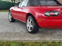 Używany Mazda MX5 90 KM (66 kW) 1991 Czerwony Kabriolet