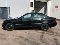 Gebraucht Mercedes C220 Elegance 150 PS (110 kW) 2002 Schwarz Limousine