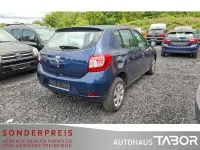 Używany Dacia Sandero 90 KM (66 kW) 2016 Niebieski Hatchback