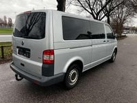 Używany VW T5 Trendline 102 KM (75 kW) 2012 Srebrny Van