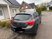 Usata Opel Astra 90 CV (66 kW) 2012 Grigio Utilitaria