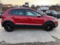 Gebraucht VW Polo Cross 110 PS (80 kW) 2015 Rot Kleinwagen