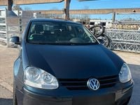 Second-hand VW Golf V 105 CP (77 kW) 2004 Albastru Hatchback