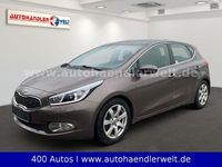 Gebraucht Kia Ceed Spirit 135 PS (99 kW) 2012 Beige Kleinwagen