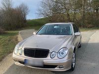 Usata Mercedes E320 204 CV (150 kW) 2003 Oro Berlina