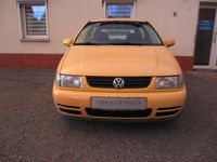 Second-hand VW Polo 54 CP (39 kW) 1994 Portocaliu Hatchback