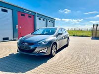 gebraucht Hyundai i40 cw 1.6 Benzin , 5-Star Edition 1 Hand