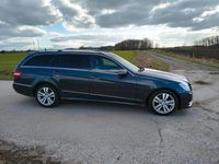 Gebraucht Mercedes E220 Avantgarde 170 PS (125 kW) 2013 Grau Kombi