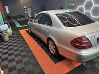 Gebraucht Mercedes E220 150 PS (110 kW) 2005 Limousine