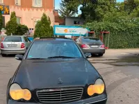Gebraucht Mercedes C220 Avantgarde 143 PS (105 kW) 2002 Schwarz Limousine